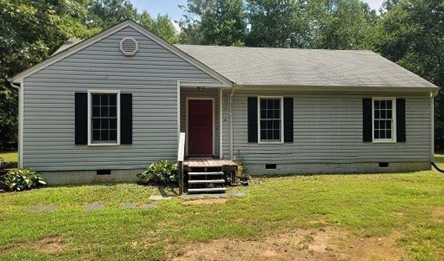 7475 Richmond Rd, Amelia, VA 23002 - 3 Beds, 2 Bath