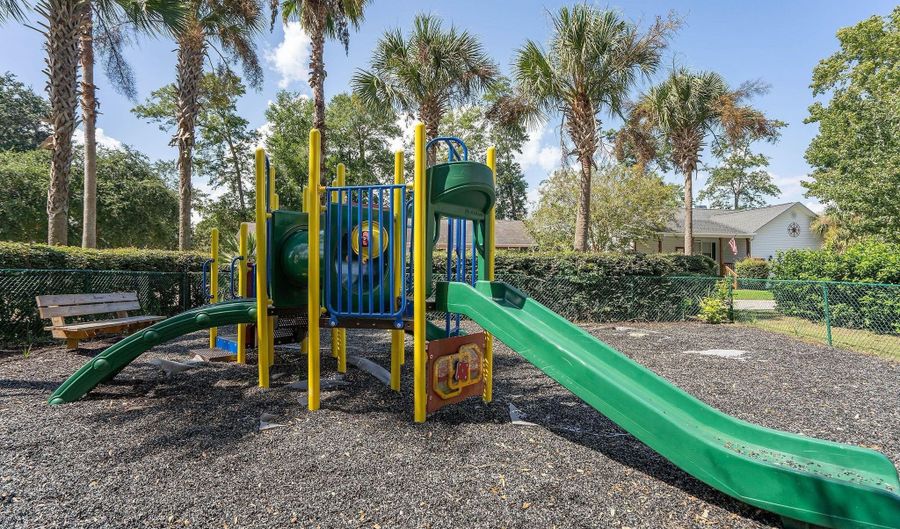 16 Rockville Way, Beaufort, SC 29902 - 2 Beds, 2 Bath