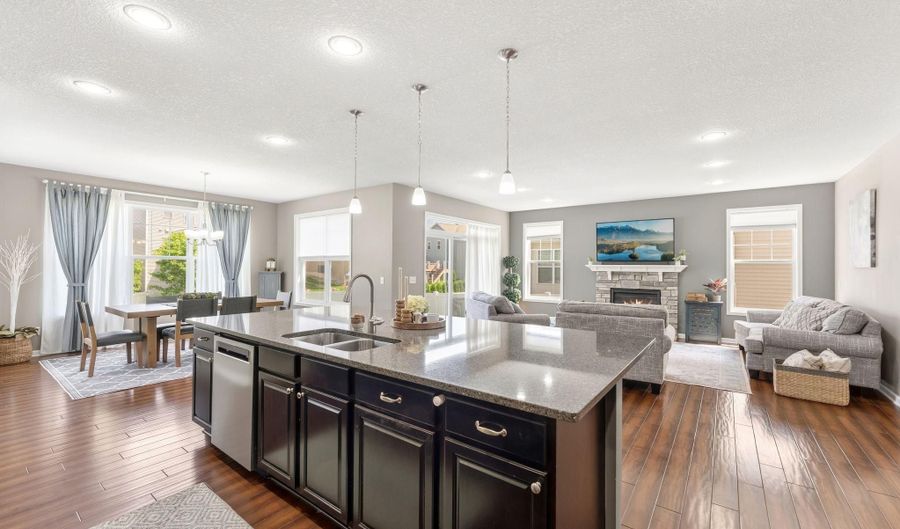 15788 Fair Hill Way, Apple Valley, MN 55124 - 5 Beds, 4 Bath