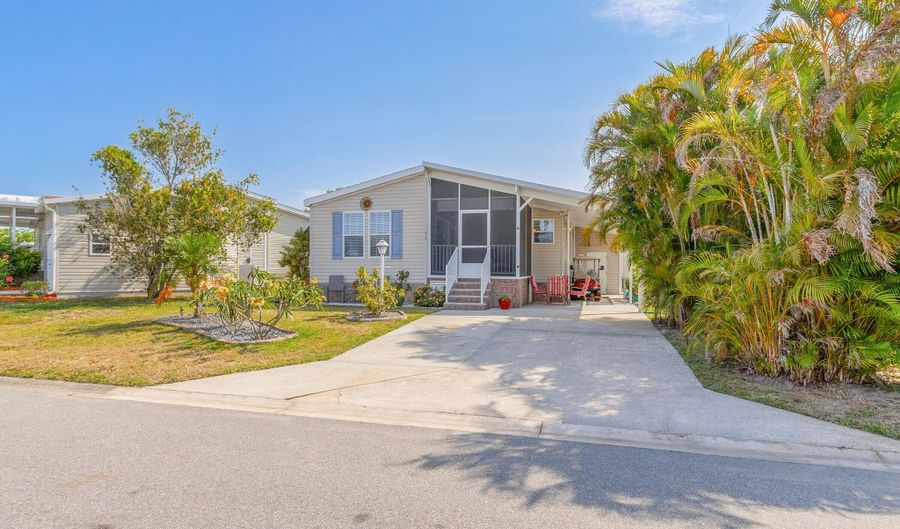 810 Wren Cir, Barefoot Bay, FL 32976 - 2 Beds, 2 Bath