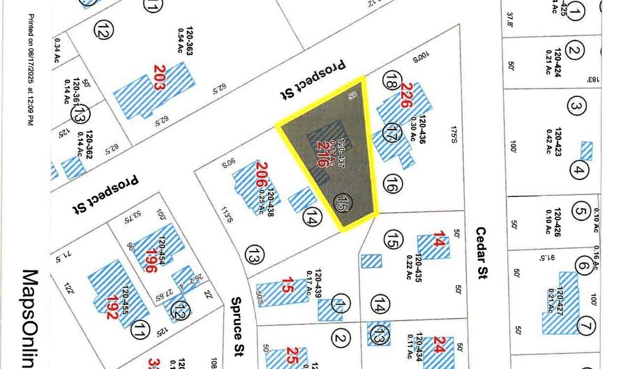 216 Prospect St, Berlin, NH 03570 - 3 Beds, 1 Bath