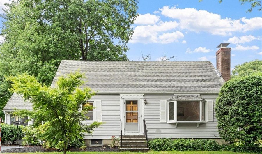 12 Hunt Rd, Bedford, MA 01730 - 3 Beds, 2 Bath