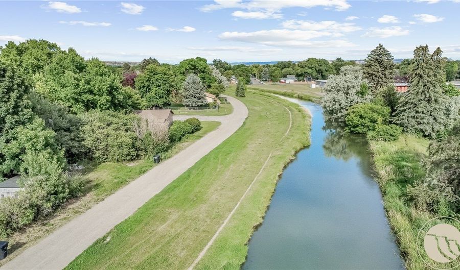 2020 Parkhill Dr, Billings, MT 59102 - 4 Beds, 2 Bath