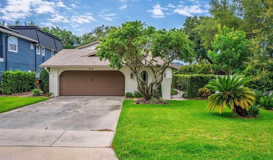 830 OAK St, Orlando, FL 32804 - 3 Beds, 3 Bath