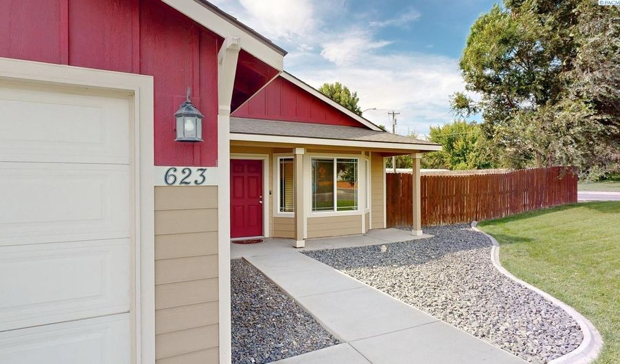 623 Botaka Loop, Benton City, WA 99320 - 3 Beds, 2 Bath