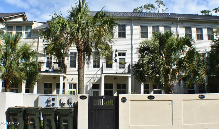 23 Market St B2, Beaufort, SC 29906 - 2 Beds, null Bath