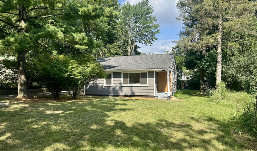 1496 Newport Rd, Ann Arbor, MI 48103 - 3 Beds, 2 Bath