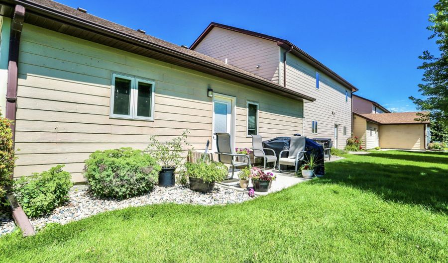 1916 Prospect, Aberdeen, SD 57401 - 2 Beds, 2 Bath