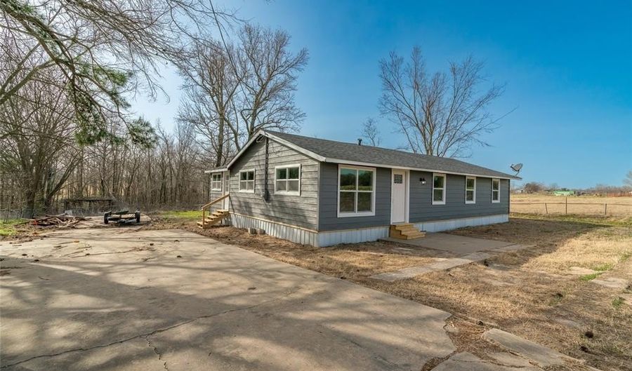 3028 Farm Road 2560, Sulphur Springs, TX 75482 - 3 Beds, 2 Bath