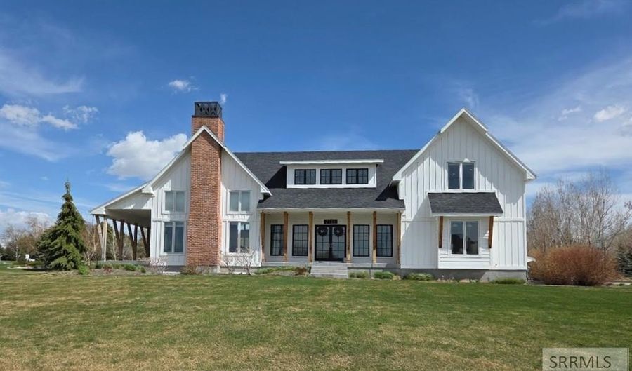 2155 S Foothill Rd, Ammon, ID 83401 - 6 Beds, 4 Bath