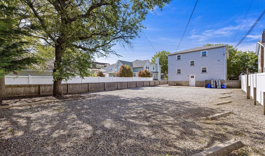 212 10th Ave, Belmar, NJ 07719 - 8 Beds, 4 Bath