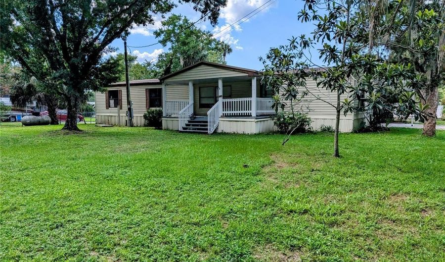 24845 PEARL St, Astor, FL 32102 - 4 Beds, 2 Bath