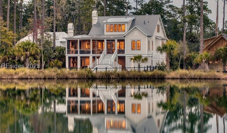 342 Corley St, Bluffton, SC 29910 - 4 Beds, 5 Bath