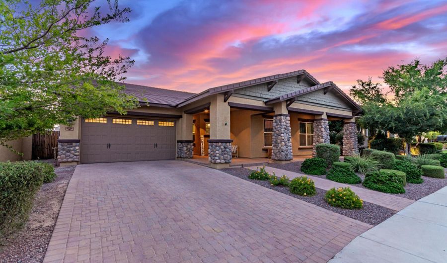 2734 N BEVERLY Pl, Buckeye, AZ 85396 - 4 Beds, 3 Bath