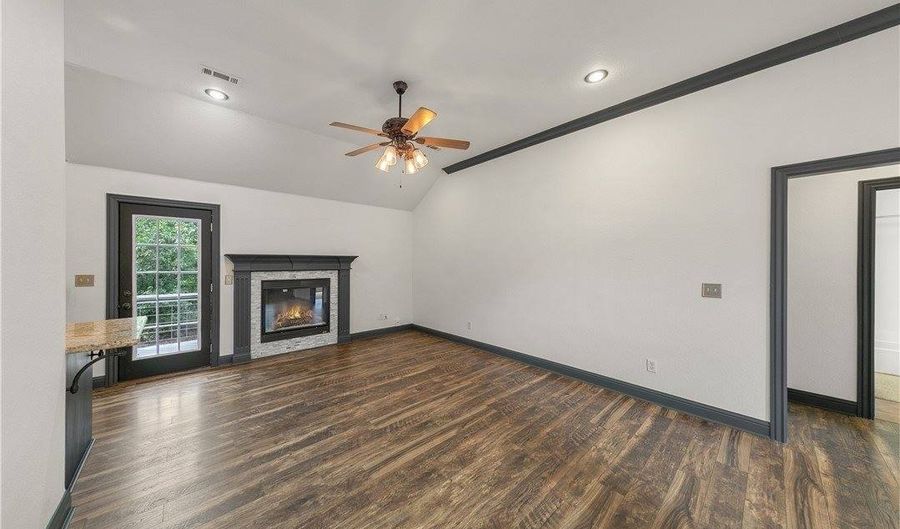 3 Rhonda Ln, Bella Vista, AR 72715 - 3 Beds, 2 Bath