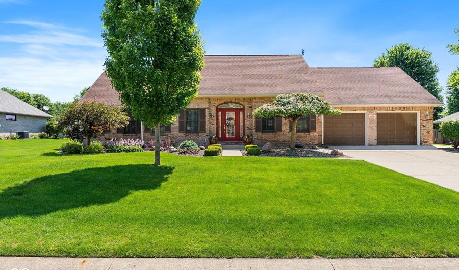 866 Westgate Dr, Anderson, IN 46012 - 3 Beds, 3 Bath