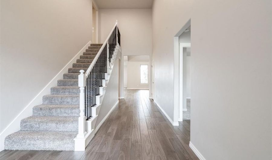 8708 Stark St, Arcadia, OK 73007 - 5 Beds, 3 Bath