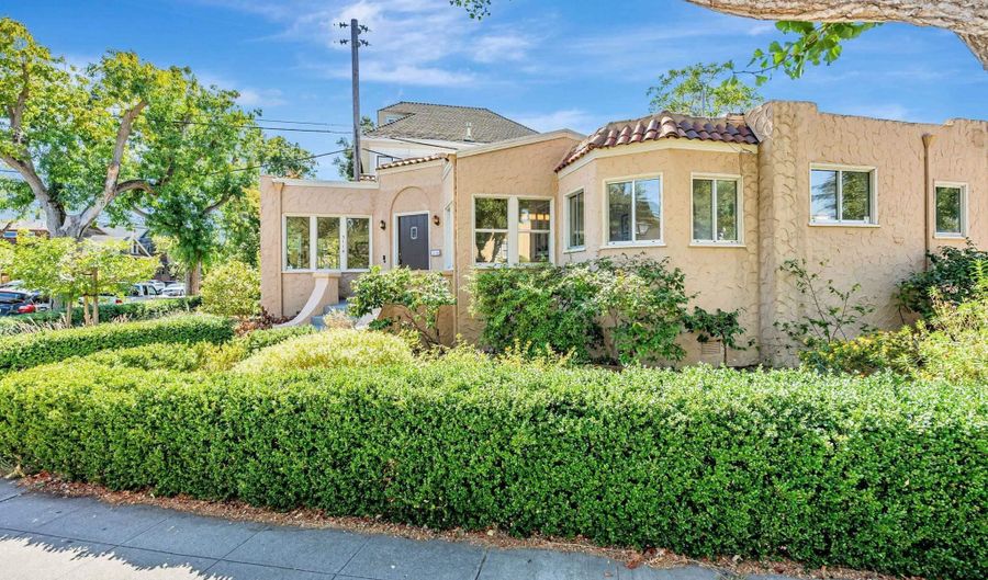 3114 Thompson Ave, Alameda, CA 94501 - 3 Beds, 1 Bath