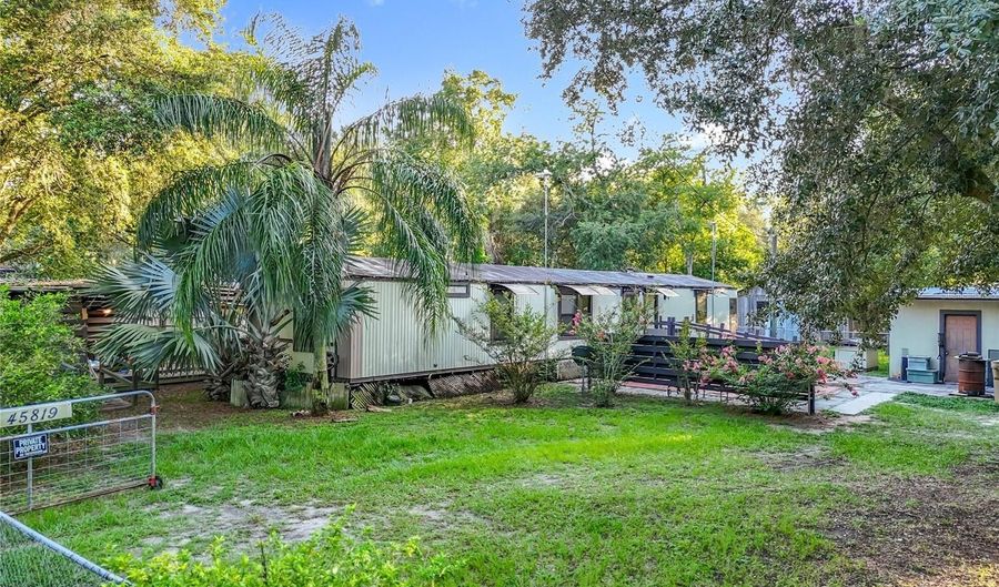 45819 ILLINOIS Rd, Altoona, FL 32702 - 3 Beds, 2 Bath