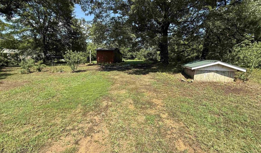 1390 CANEY Br, Adamsville, TN 38310 - 3 Beds, 1 Bath