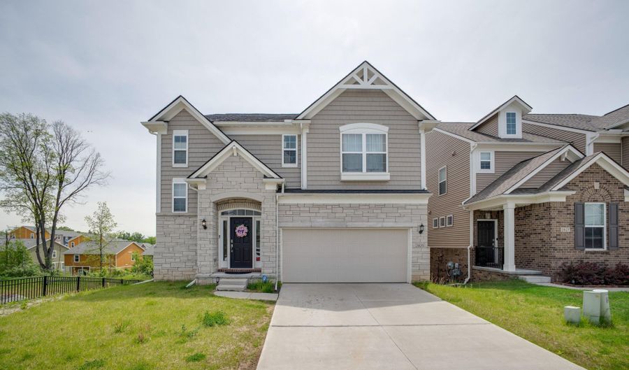 2825 Dillon Dr, Ann Arbor, MI 48105 - 5 Beds, 3 Bath