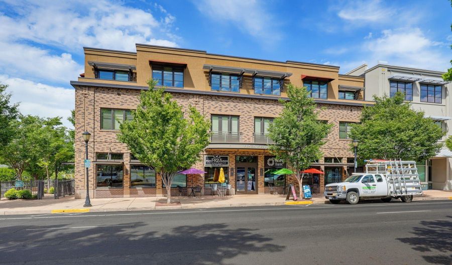 175 Lithia Way 200, Ashland, OR 97520 - 1 Beds, 2 Bath