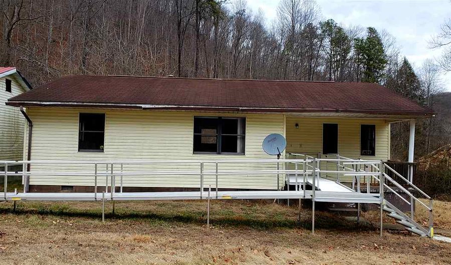 10 Watson Brg, Branchland, WV 25506 - 3 Beds, 1 Bath