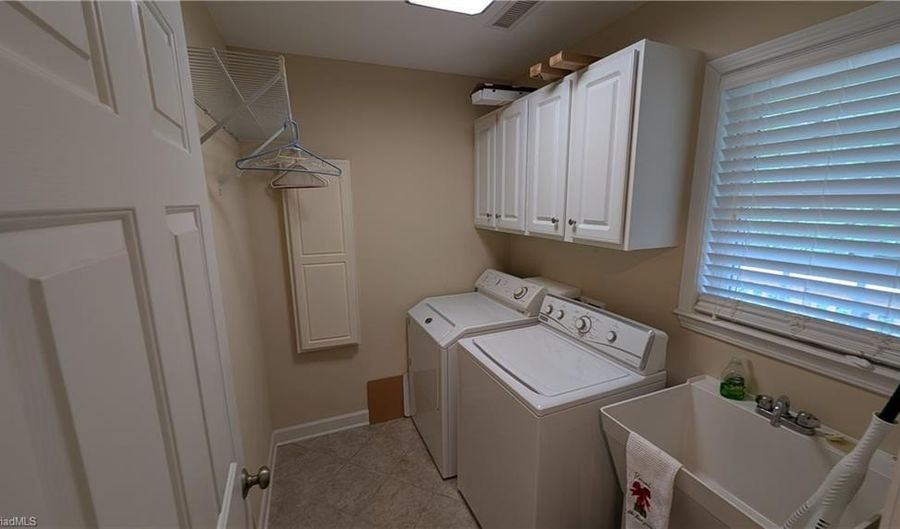 924 Easy St, Asheboro, NC 27205 - 2 Beds, 2 Bath