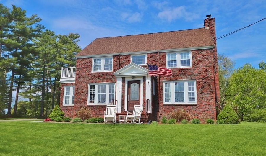 235 Webster Ave, Bangor, ME 04401 - 4 Beds, 3 Bath