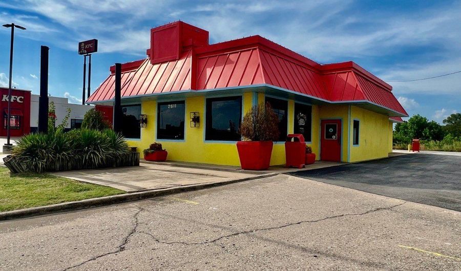 2611 W Broadway, Ardmore, OK 73401 - 0 Beds, 0 Bath