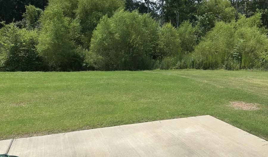 27312 Mckenna Dr, Athens, AL 35613 - 3 Beds, 2 Bath