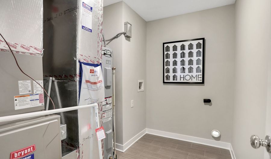 7644 Allesley Dr, Avon, IN 46123 - 5 Beds, 3 Bath