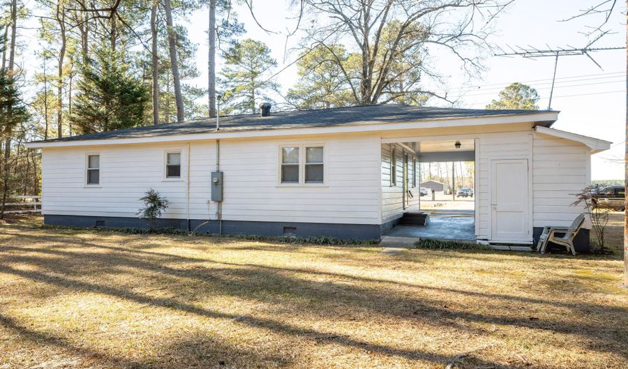 2907 Sivertsen Rd, Autryville, NC 28318 - 2 Beds, 1 Bath