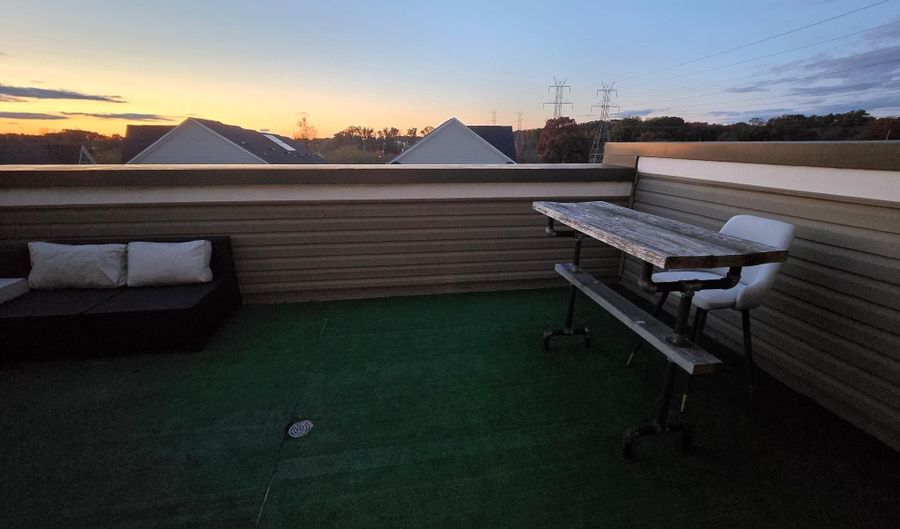 12825 BRICKYARD Blvd, Beltsville, MD 20705 - 4 Beds, 5 Bath