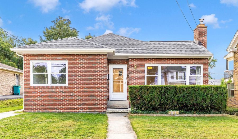 126 LAKIN Ave, Boonsboro, MD 21713 - 2 Beds, 1 Bath