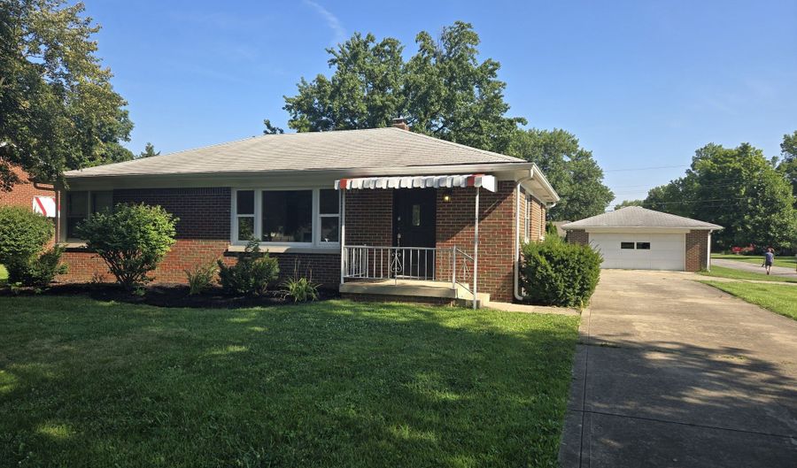 302 Maxwell Rd, Indianapolis, IN 46217 - 3 Beds, 2 Bath
