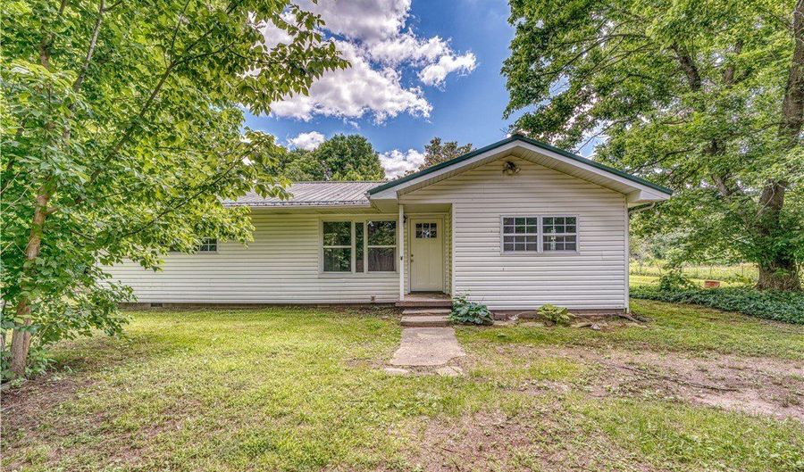 66 Owl Ln, Alpena, AR 72611 - 3 Beds, 1 Bath