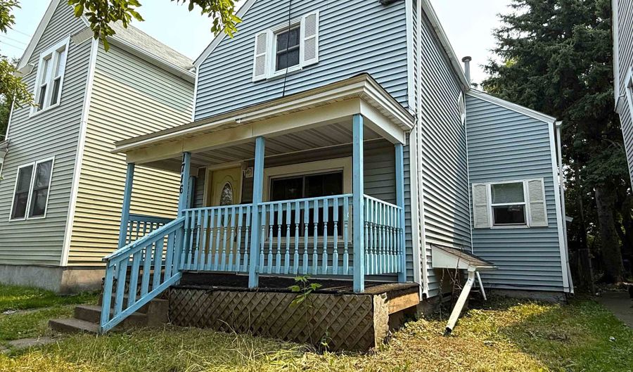 1716 N 22nd St, Superior, WI 54880 - 2 Beds, 2 Bath