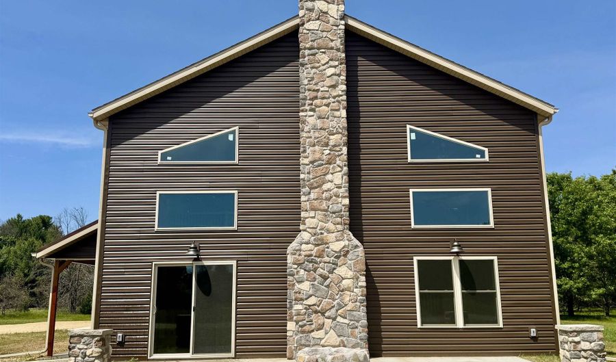 1919 Dakota Jct, Arkdale, WI 54613 - 3 Beds, 3 Bath