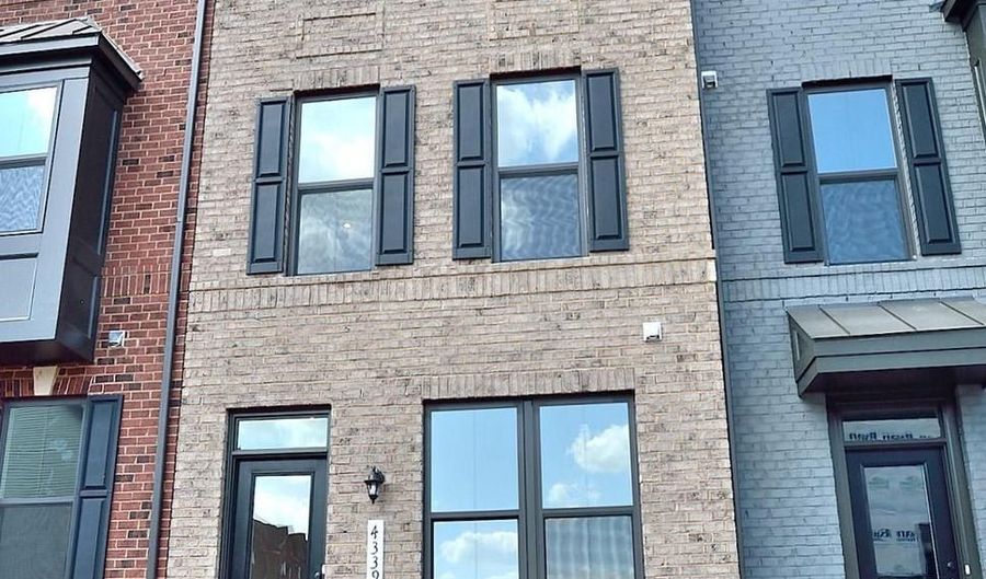 43398 APPLE ORCHARD Sq, Ashburn, VA 20148 - 4 Beds, 4 Bath