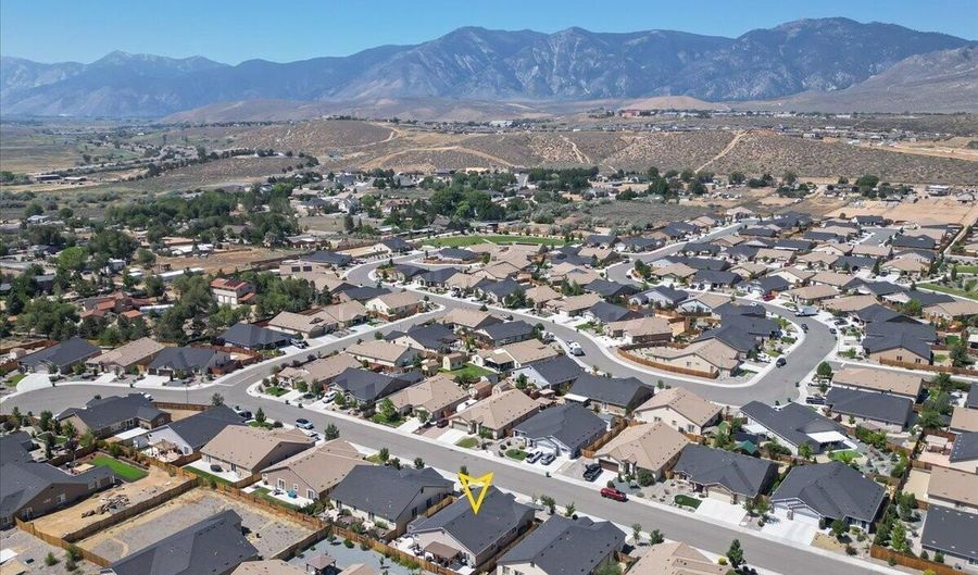 7101 Saddlehorn Rd, Carson City, NV 89701 - 4 Beds, 2 Bath