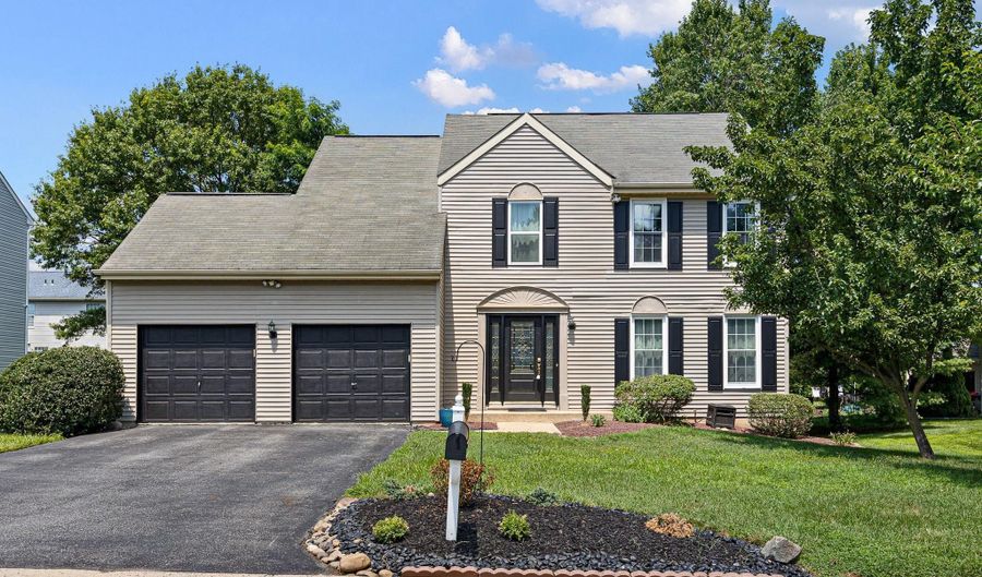 202 LAKE OZARKS Dr, Bear, DE 19701 - 4 Beds, 3 Bath