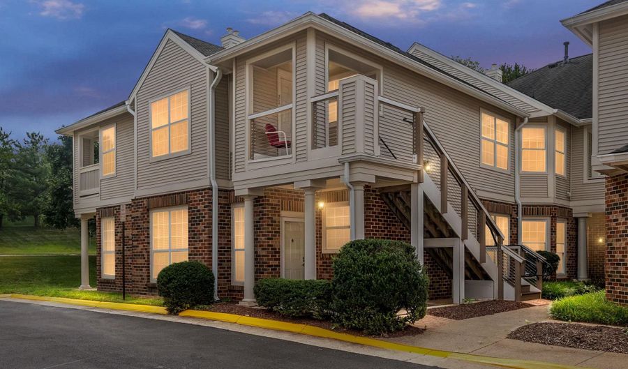 45091 BRAE Ter 203, Ashburn, VA 20147 - 2 Beds, 2 Bath