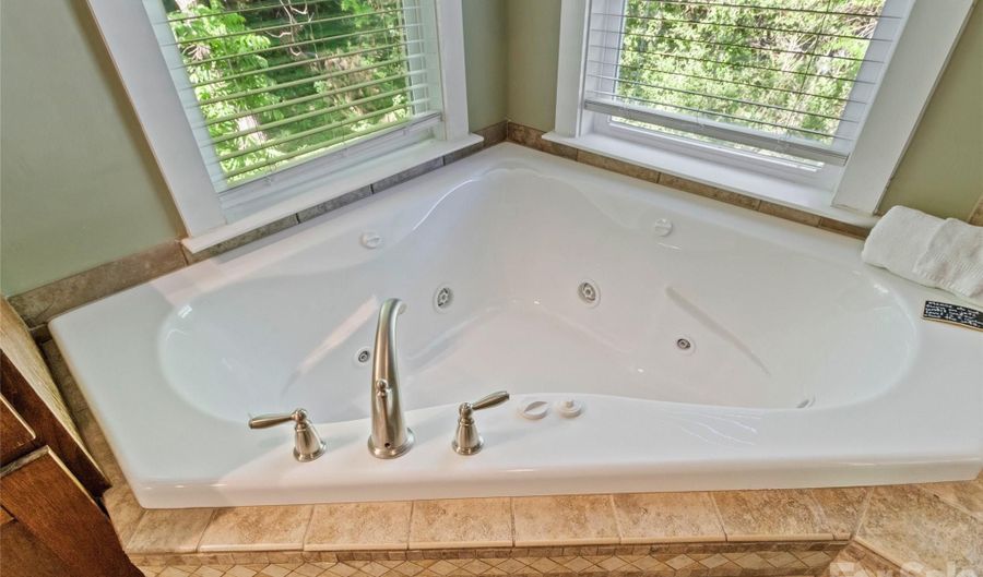 5 Fieldtop Ln, Arden, NC 28704 - 3 Beds, 3 Bath