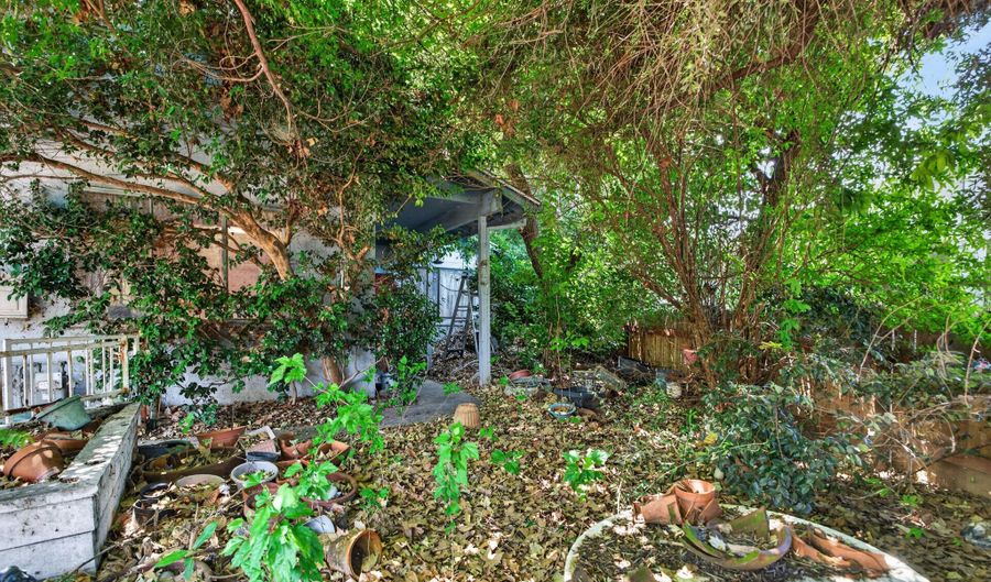 2911 Roan Ct, Anderson, CA 96007 - 3 Beds, 2 Bath