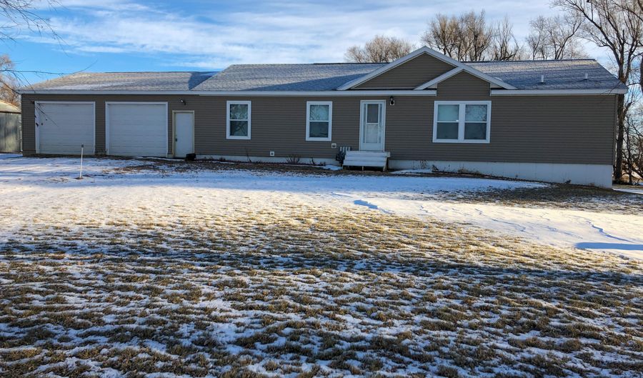 21290 411TH Ave, Cavour, SD 57324 - 5 Beds, 3 Bath