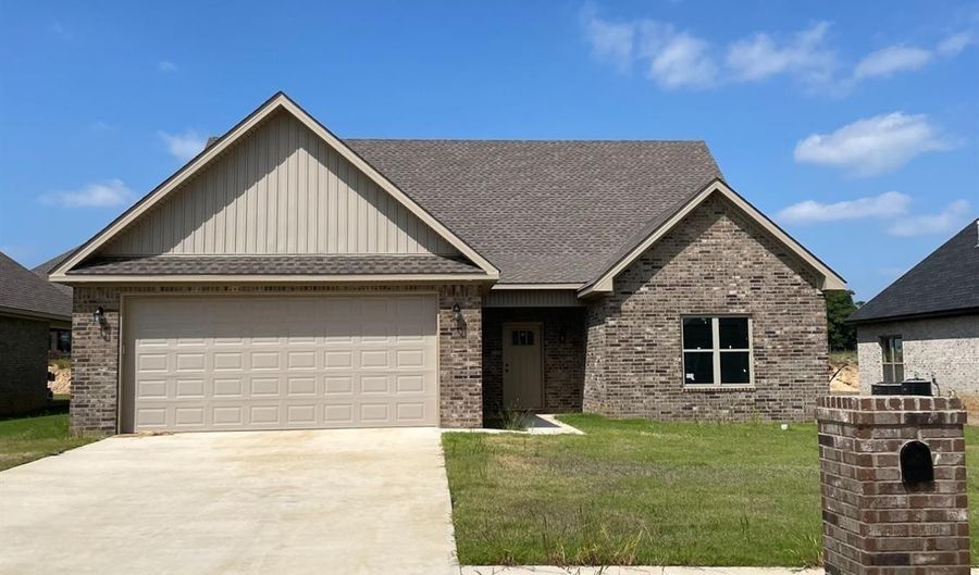 131 Clearwater Dr, Brookland, AR 72417 - 4 Beds, 3 Bath