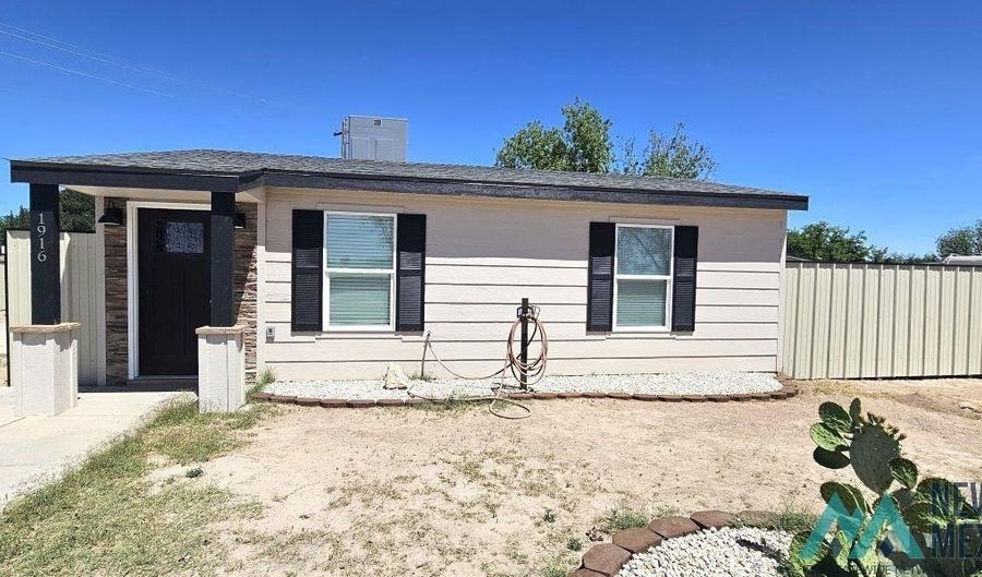 1916 W Lea St, Carlsbad, NM 88220 - 2 Beds, 1 Bath