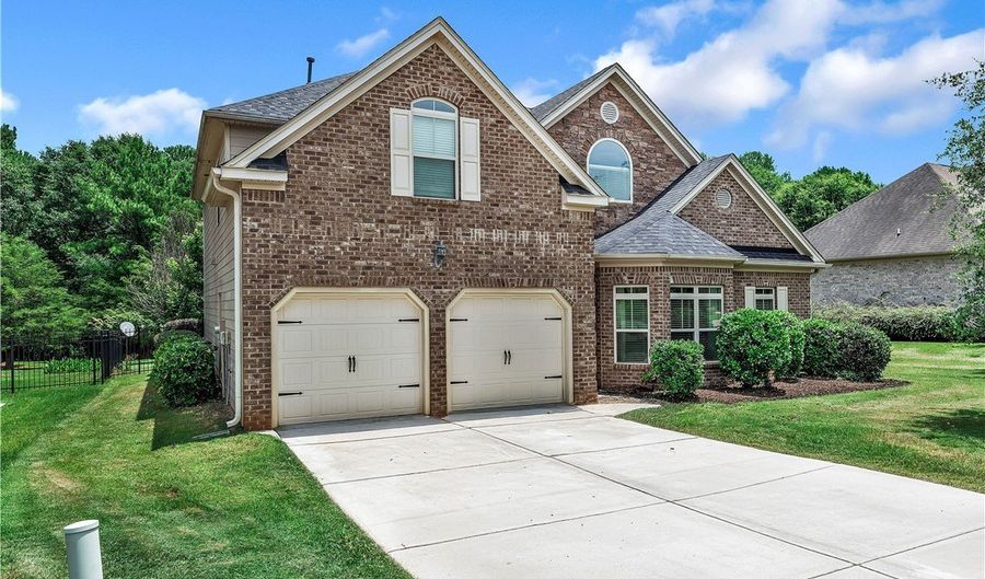144 Buckland Dr, Anderson, SC 29621 - 4 Beds, 4 Bath