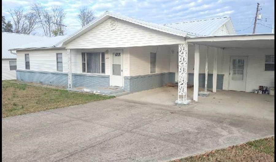 1202 N Holly St, Beebe, AR 72012 - 3 Beds, 2 Bath